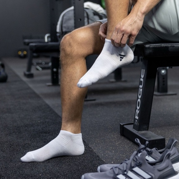 Adidas Men’s 6-Pack Superlite Arch Compression No-Show Socks - Size 6-12 - Picture 2 of 4